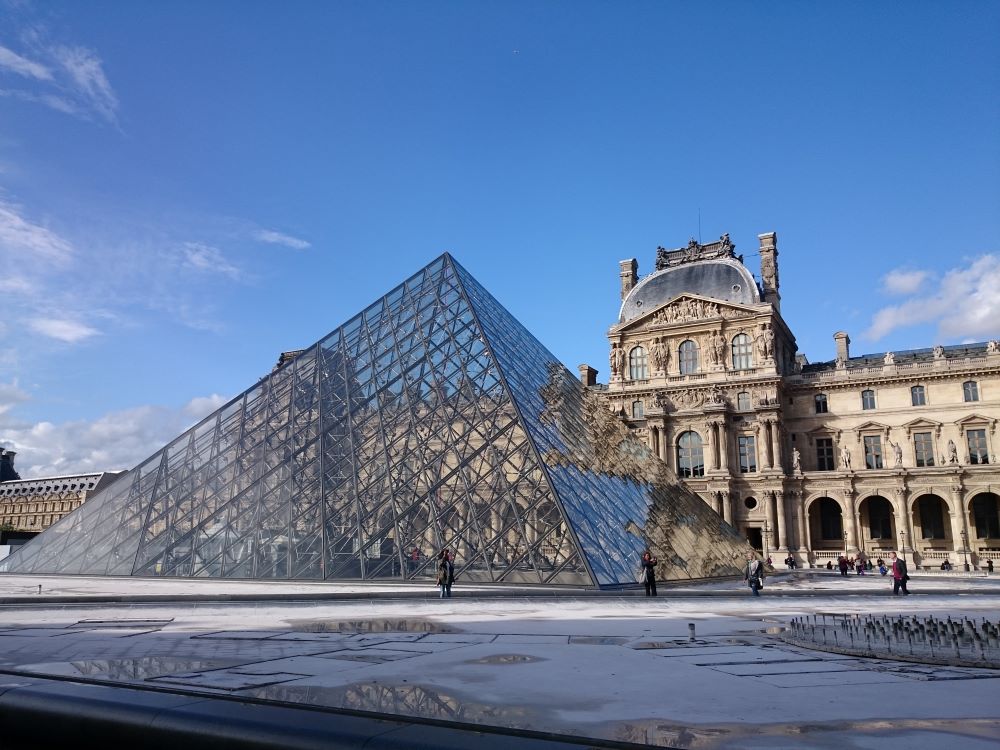 Louvre Museum